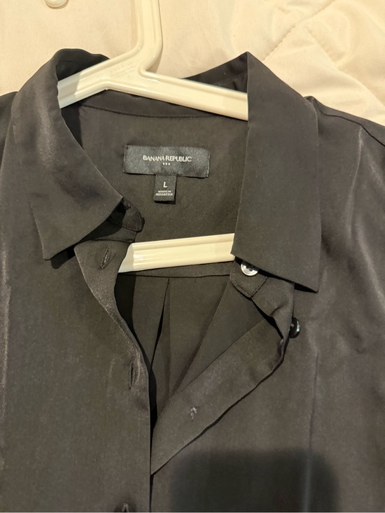 Banana Republic Tops - Brand new never worn Banana Republic Black Satin-Look Button Front Blouse